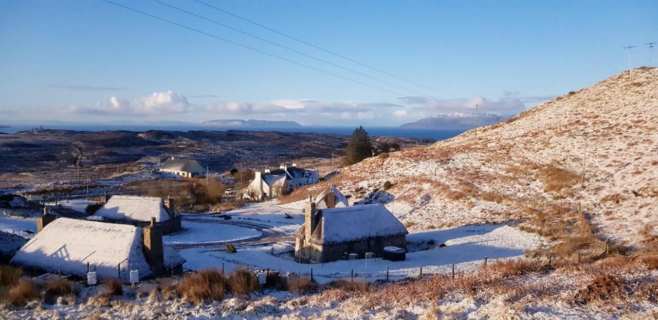Tigh Lachie, Mary'S Thatched Cottages, Elgol, Isle Of Skye Bagian luar foto
