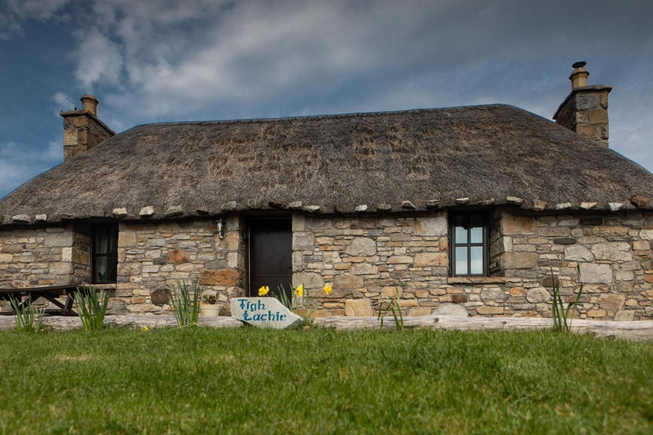 Tigh Lachie, Mary'S Thatched Cottages, Elgol, Isle Of Skye Bagian luar foto